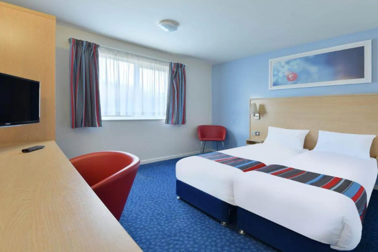 Travelodge Manchester Birch M62 Eastbound Heywood Екстер'єр фото