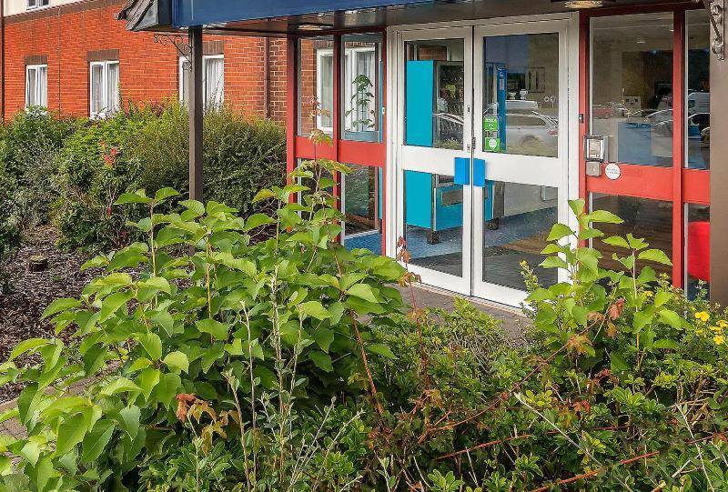 Travelodge Manchester Birch M62 Eastbound Heywood Екстер'єр фото