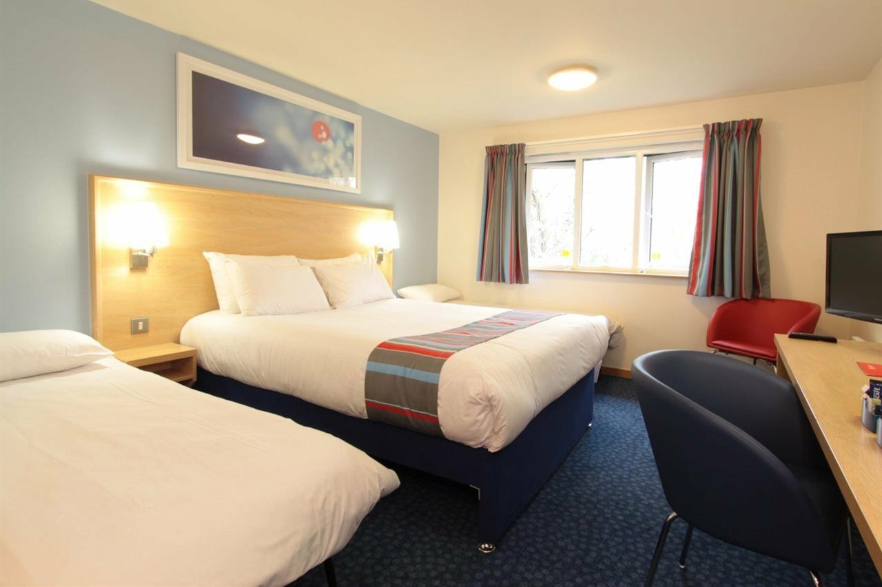 Travelodge Manchester Birch M62 Eastbound Heywood Екстер'єр фото